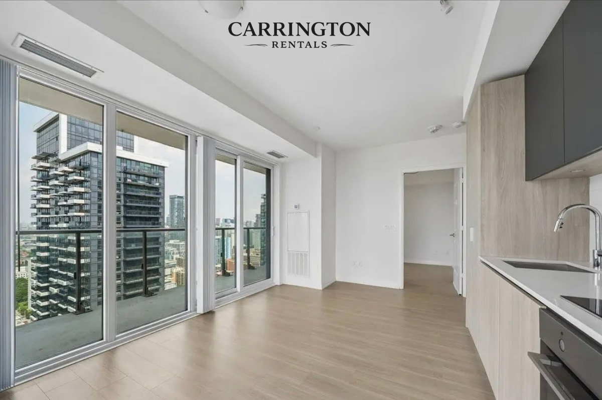 2 Bedroom, 2 Bathroom Luxury Suite in Toronto’s Entertainment District