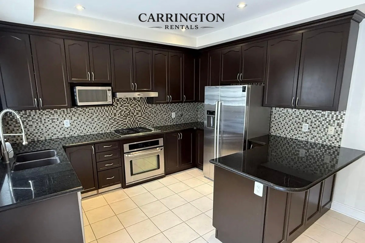 Elegant Townhome for Lease in Unionville | 3 Bed • 4 Bath