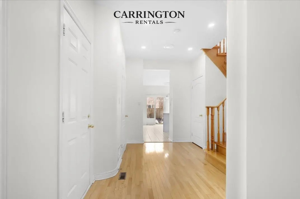 Elegant Detached Home for Lease in Markham | 4 Bed • 3 Bath