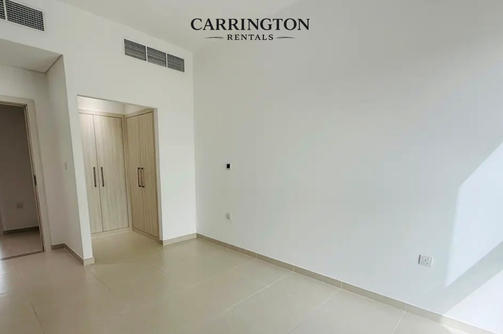 Modern Arabella Townhouse | 3 Bed + Maid’s Room • 4 Bath