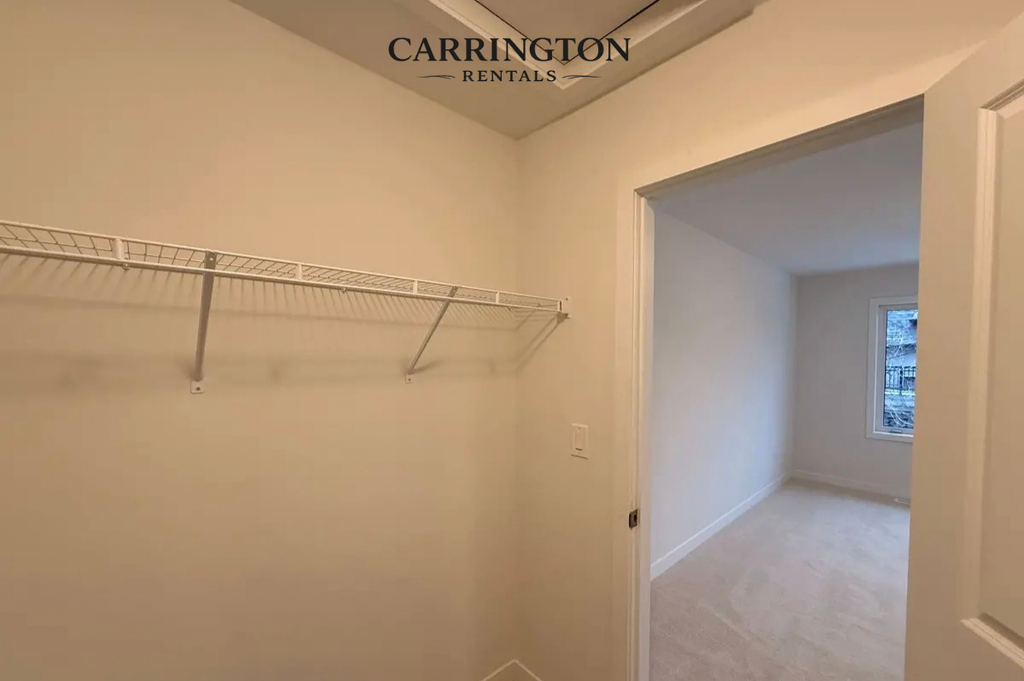 Elegant Townhouse for Lease in Markham | 3 Bed • 3 Bath