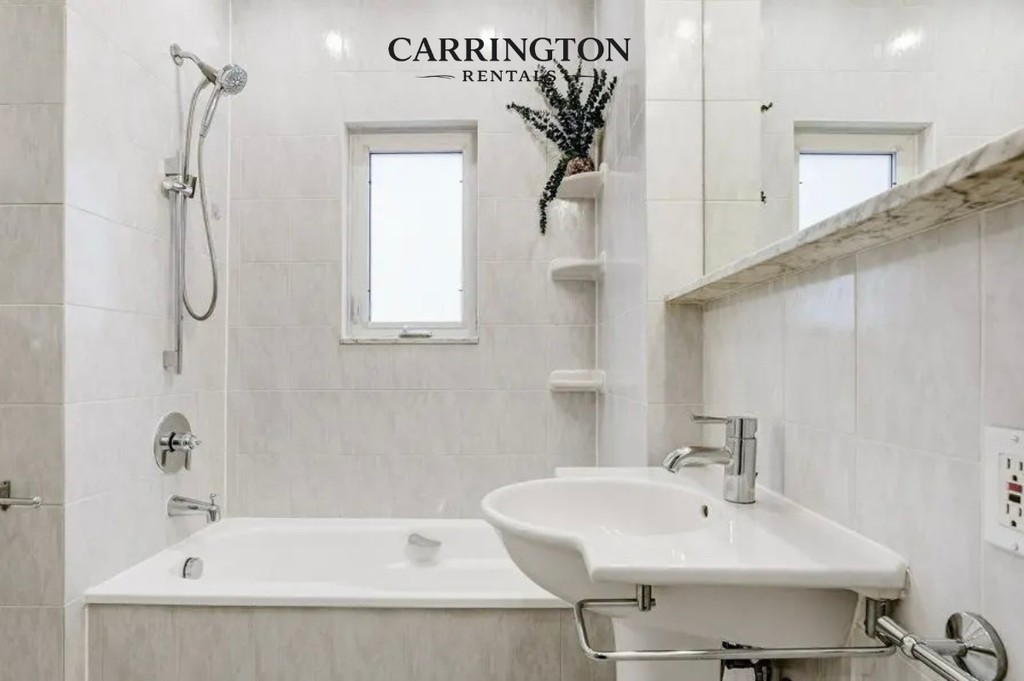 Luxury Detached Home for Lease in Yonge–Eglinton | 4 Bed • Finished Basement