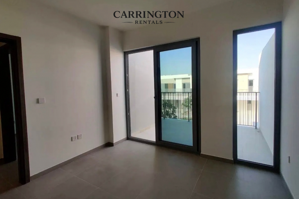 Elegant Family Villa in Elan, Tilal Al Ghaf | 3 Bed + Maid’s Room • 4 Bath