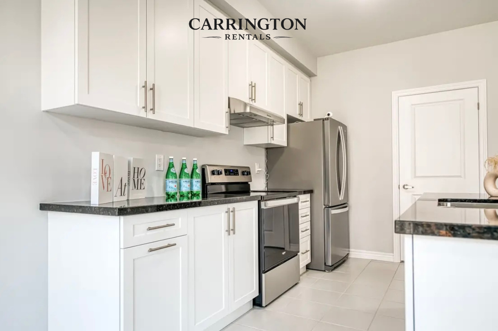 Elegant Townhouse for Lease in Markham | 3 Bed • 3 Bath
