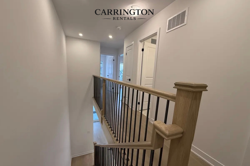 Modern Luxury Townhome for Lease in Unionville | 3 Bed • 3 Bath