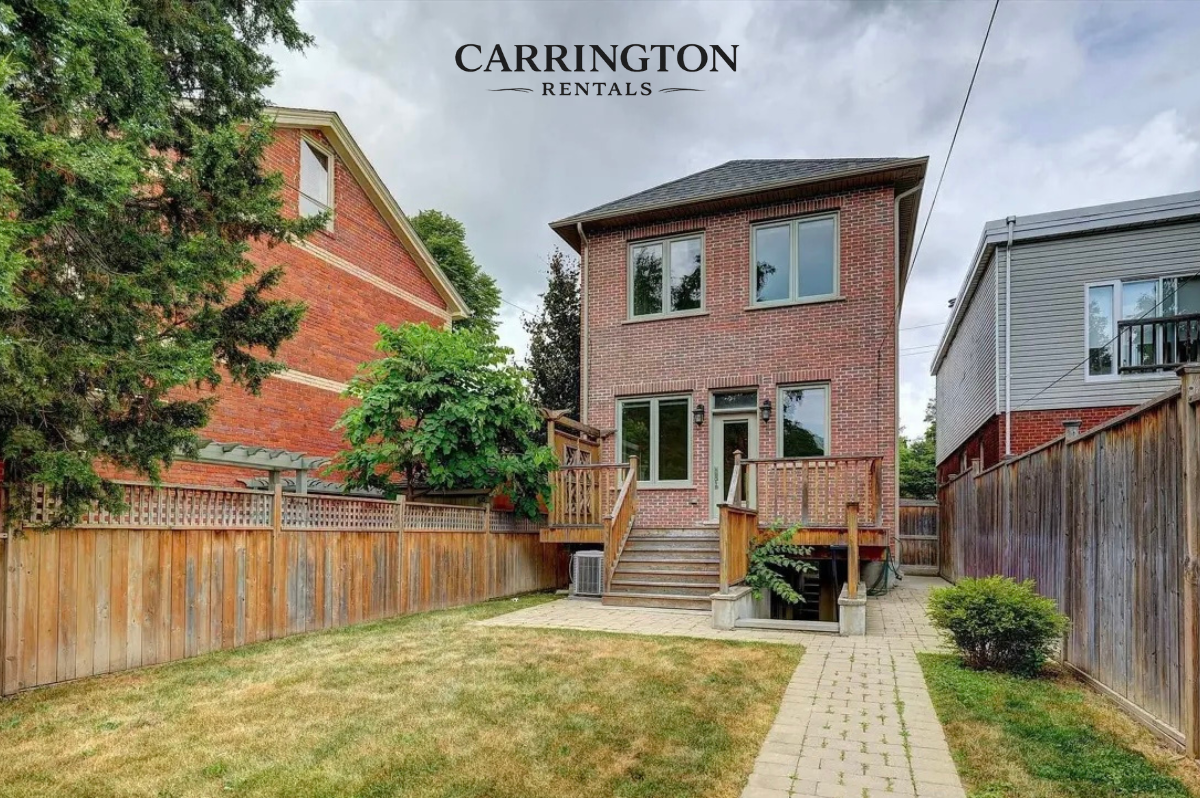 Elegant Custom Family Home in Davisville Village | 3+1 Bed • 4 Bath