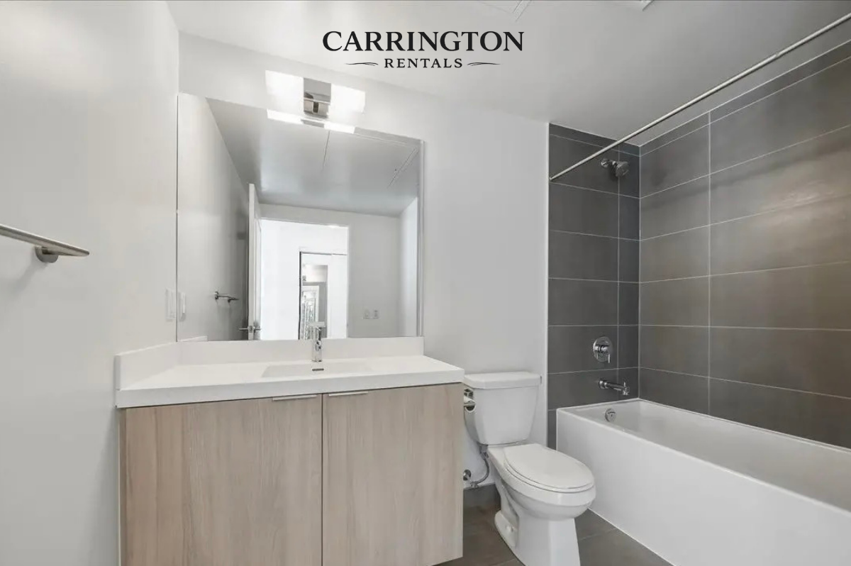 2 Bedroom, 2 Bathroom Luxury Suite in Toronto’s Entertainment District