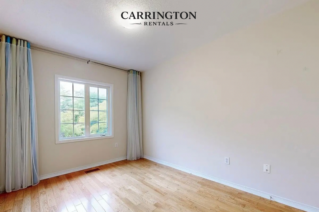 Elegant Semi-Detached Home for Lease in Markham | 3 Bed • 3 Bath