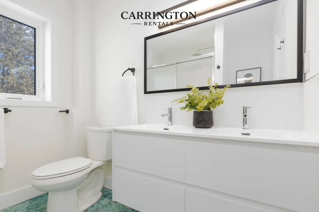 Fully Renovated Designer Home in Davisville Village | 3+1 Bed • 3 Bath