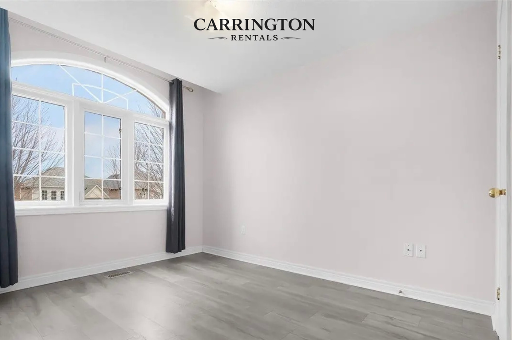 Elegant Detached Home for Lease in Markham | 4 Bed • 3 Bath