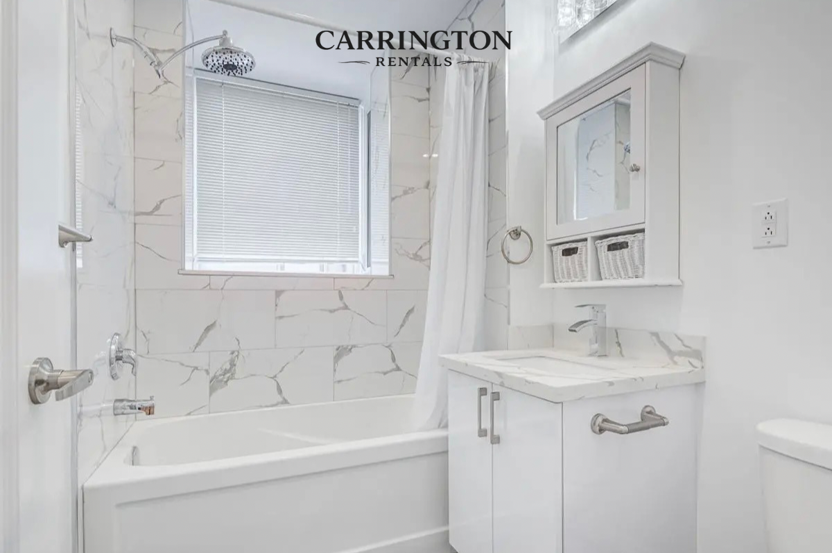 Elegant Detached Residence for Lease in Chaplin Estates | 4 Bed • 3 Bath