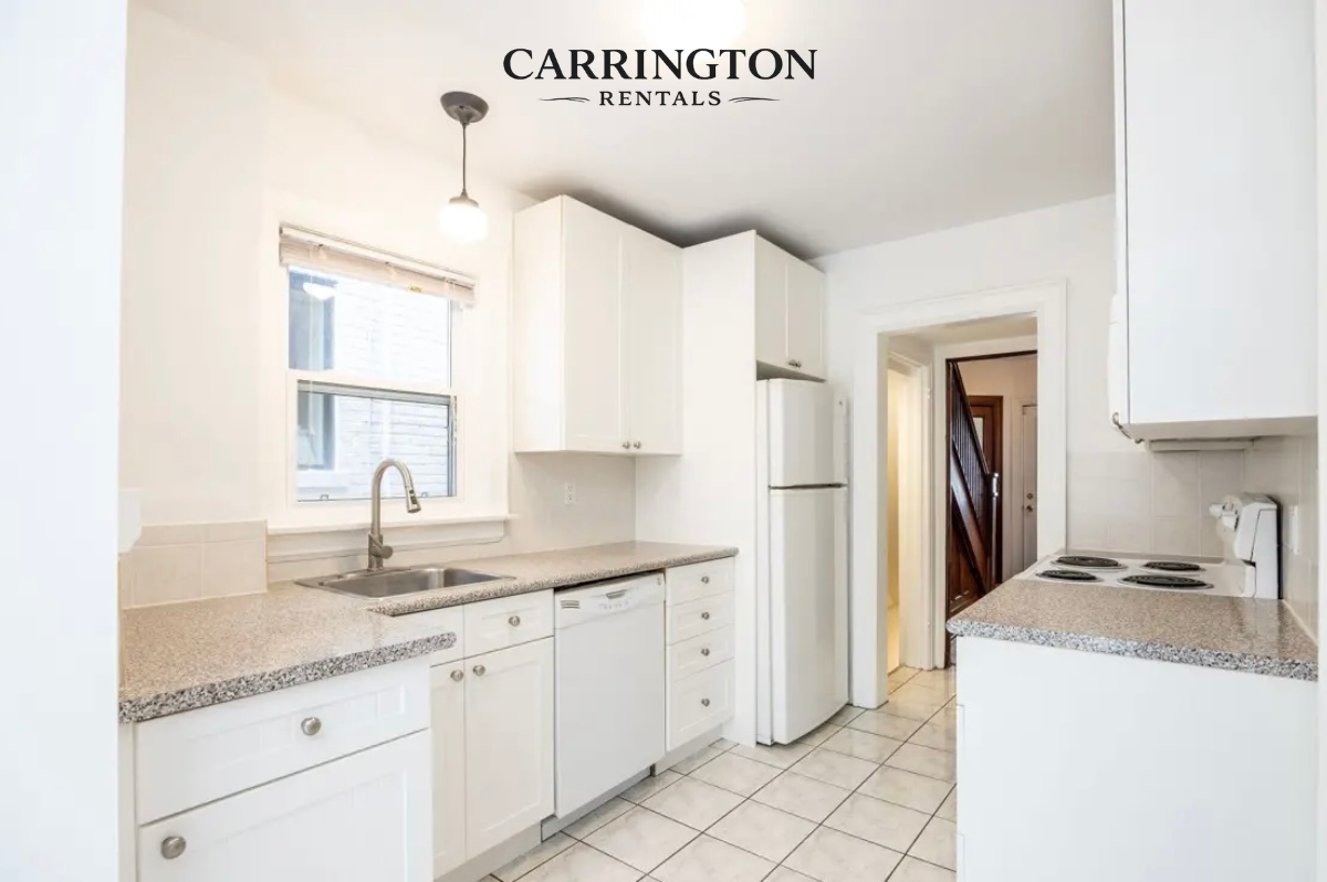 Elegant Detached Family Home in Davisville Village | 3+1 Bed • 2 Bath